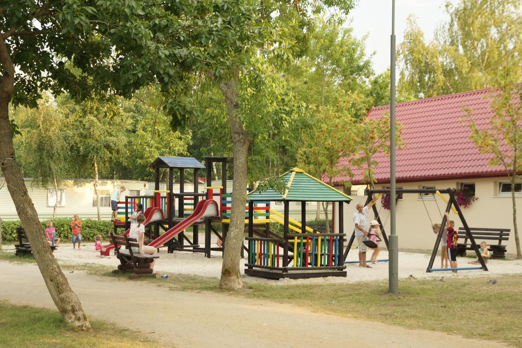 Holiday Resort & Camping Intercamp'84 เวบา ภายนอก รูปภาพ