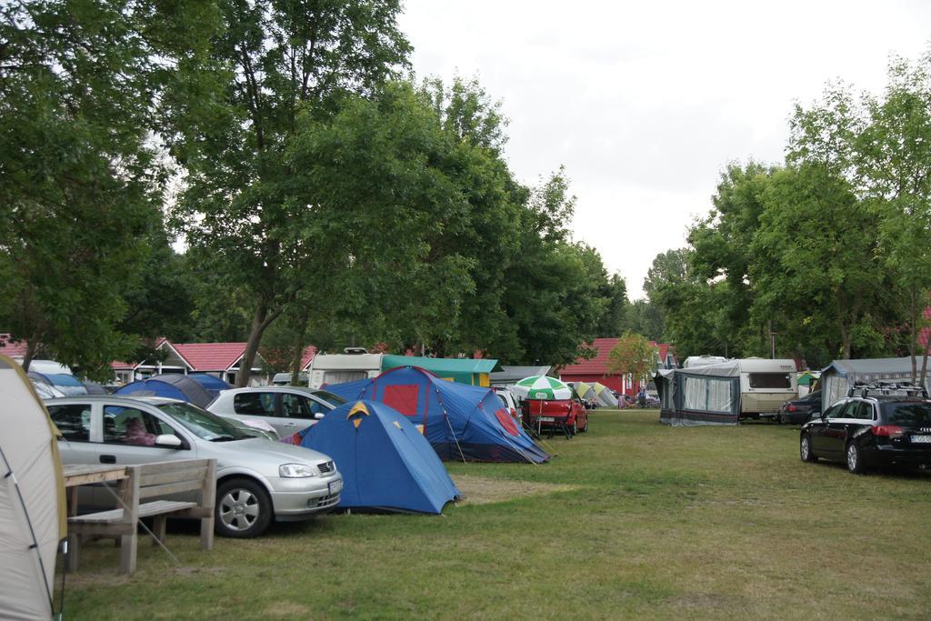 Holiday Resort & Camping Intercamp'84 เวบา ภายนอก รูปภาพ
