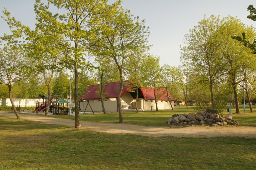 Holiday Resort & Camping Intercamp'84 เวบา ภายนอก รูปภาพ