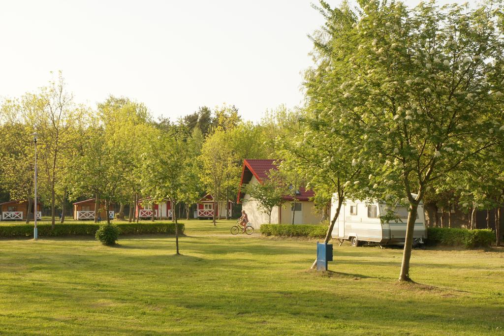 Holiday Resort & Camping Intercamp'84 เวบา ภายนอก รูปภาพ
